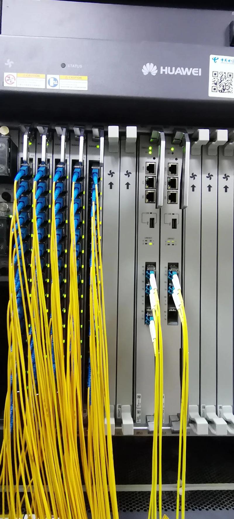 智能化弱电工程助力解放路高效运转——施工现场实拍与专业服务解析